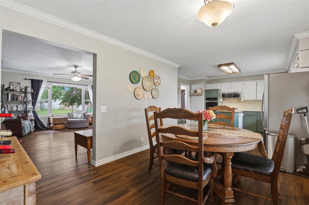1209 Meadowbrook Lane Property Photo 11