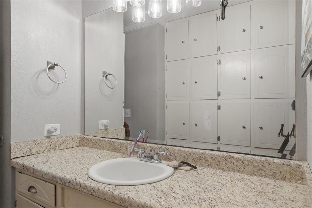 1209 Meadowbrook Lane Property Photo 15