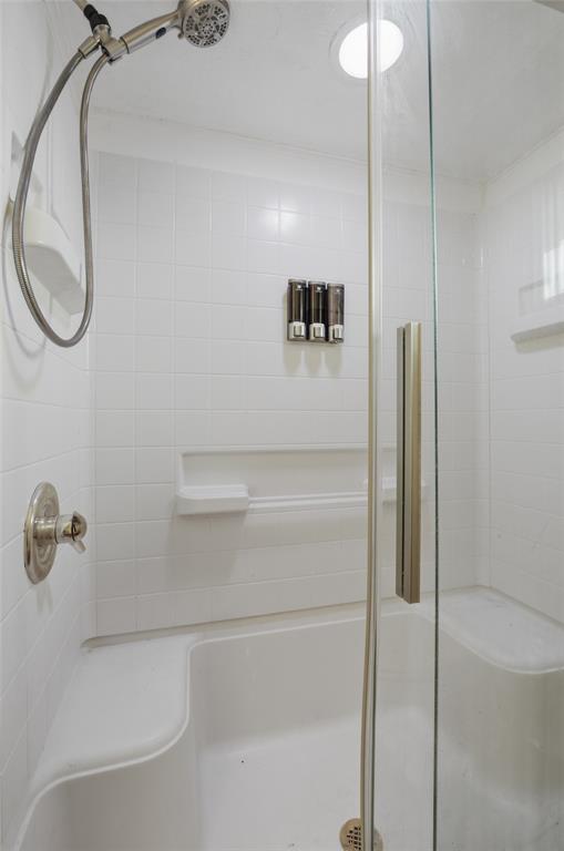 1209 Meadowbrook Lane Property Photo 16