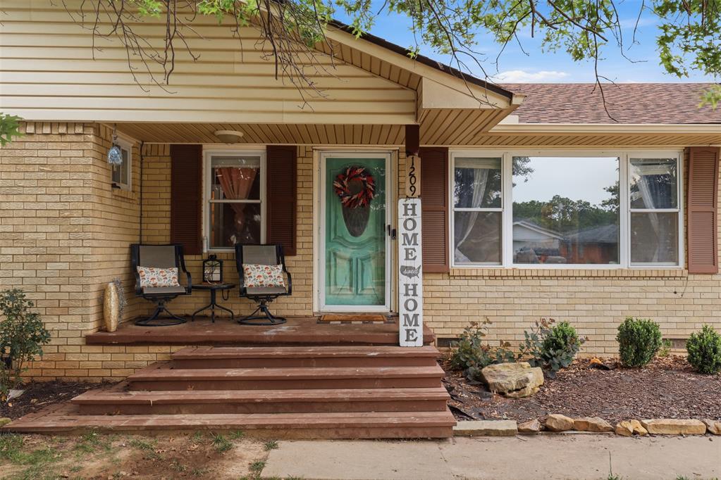 1209 Meadowbrook Lane Property Photo 27