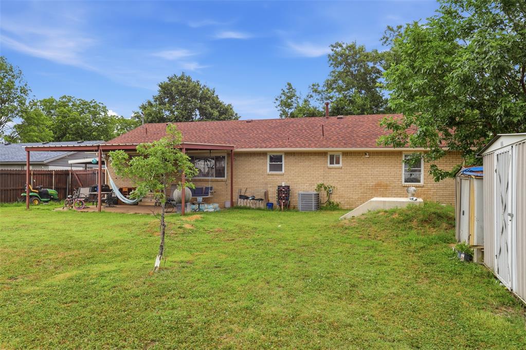 1209 Meadowbrook Lane Property Photo 29