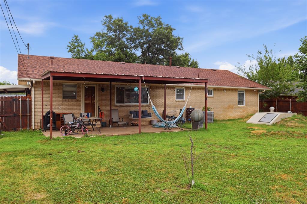 1209 Meadowbrook Lane Property Photo 30