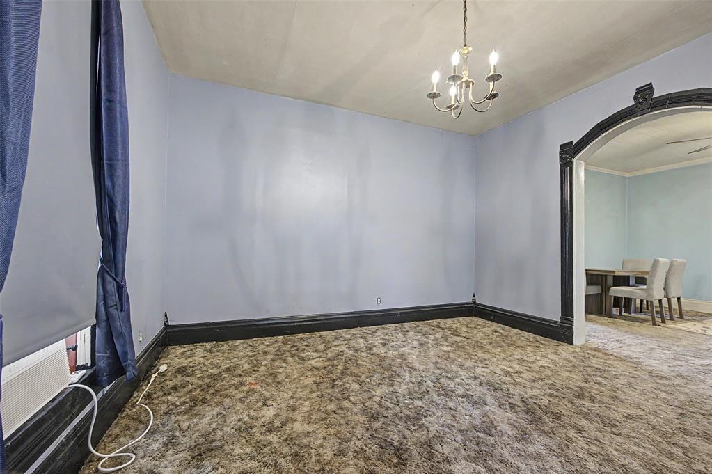 222 W Ash Street Property Photo 6