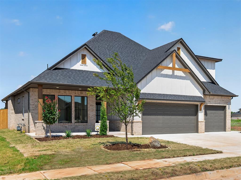 16029 Navarra Way Property Photo 2