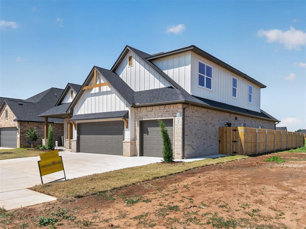 16029 Navarra Way Property Photo 4