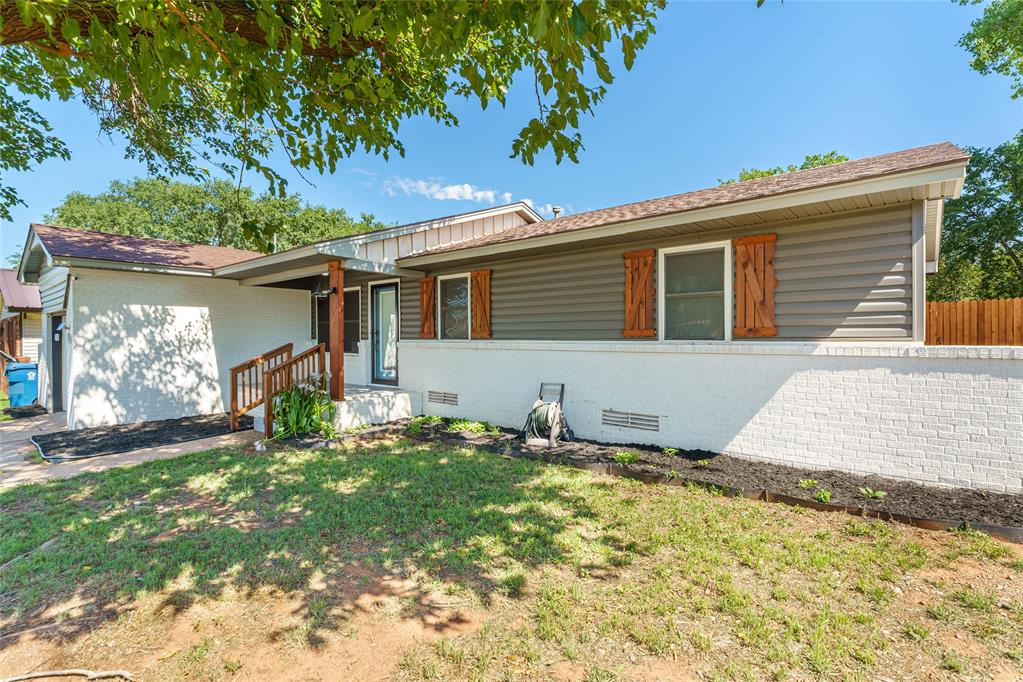 107 Florence Drive Property Photo 4