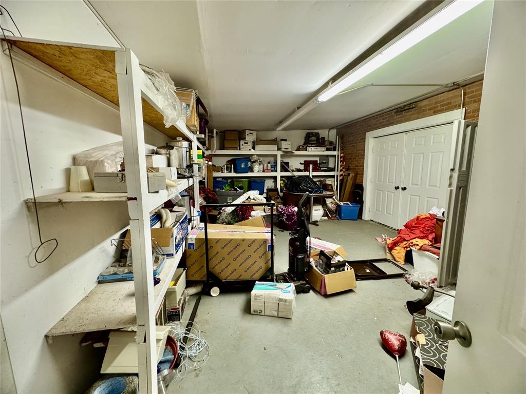 1501 N Pennsylvania Avenue Property Photo 32