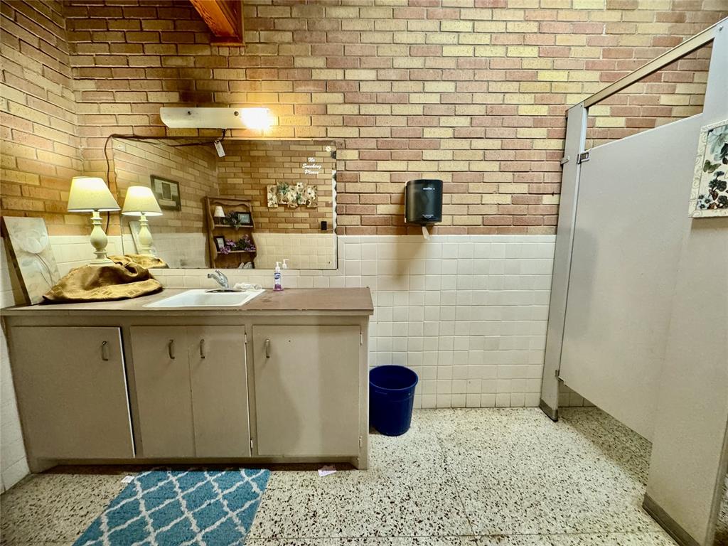 1501 N Pennsylvania Avenue Property Photo 33