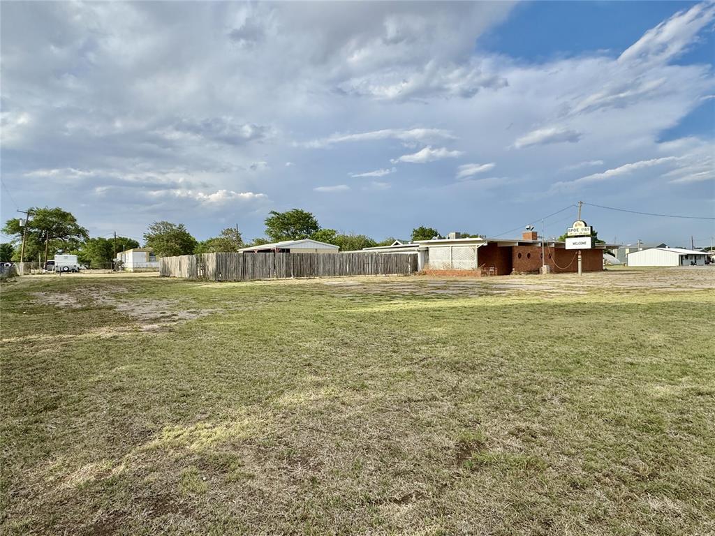 1501 N Pennsylvania Avenue Property Photo 41