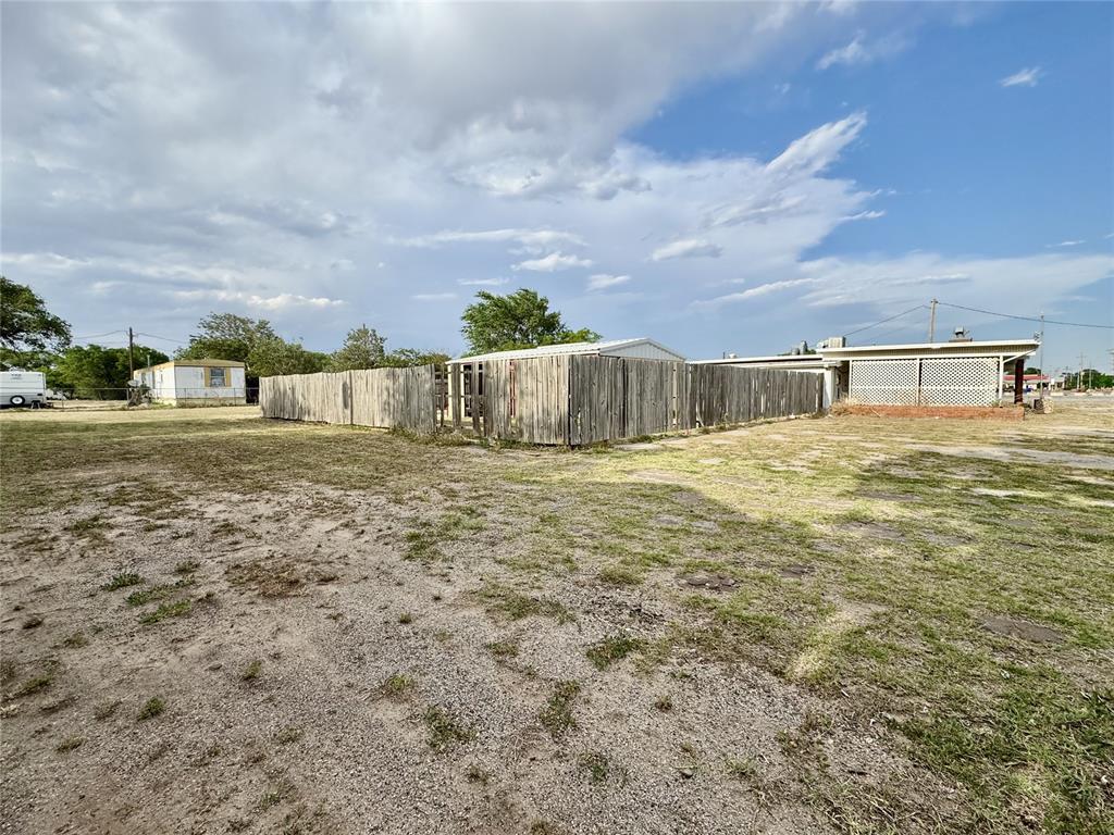1501 N Pennsylvania Avenue Property Photo 42