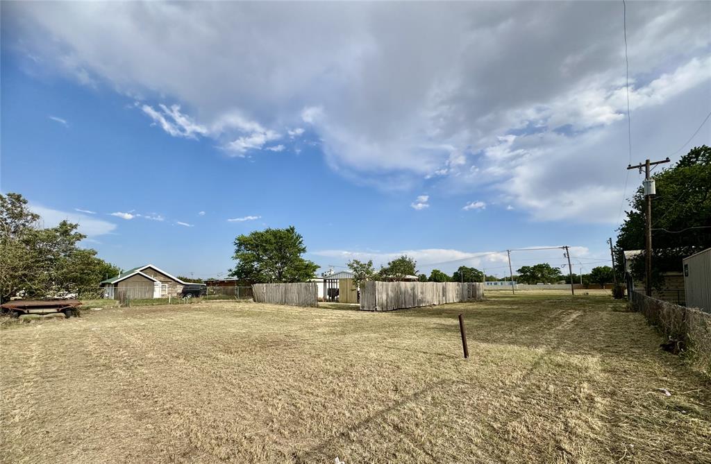 1501 N Pennsylvania Avenue Property Photo 44