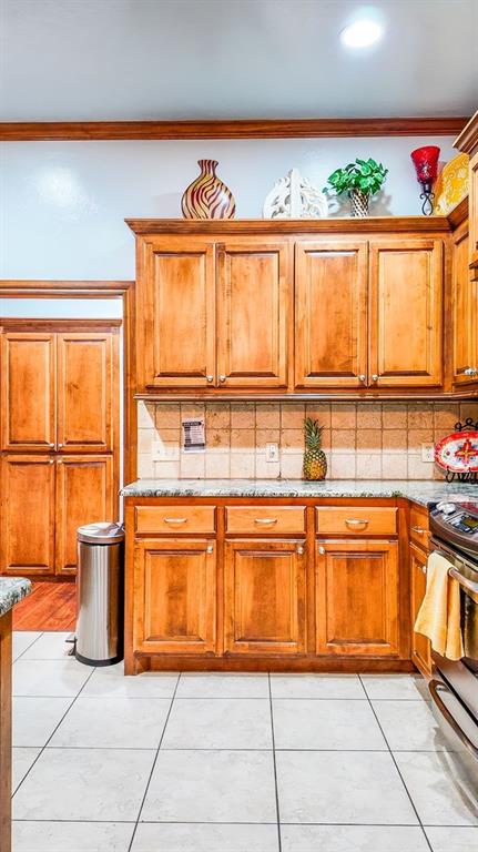 9109 Nw 81st Street Property Photo 6