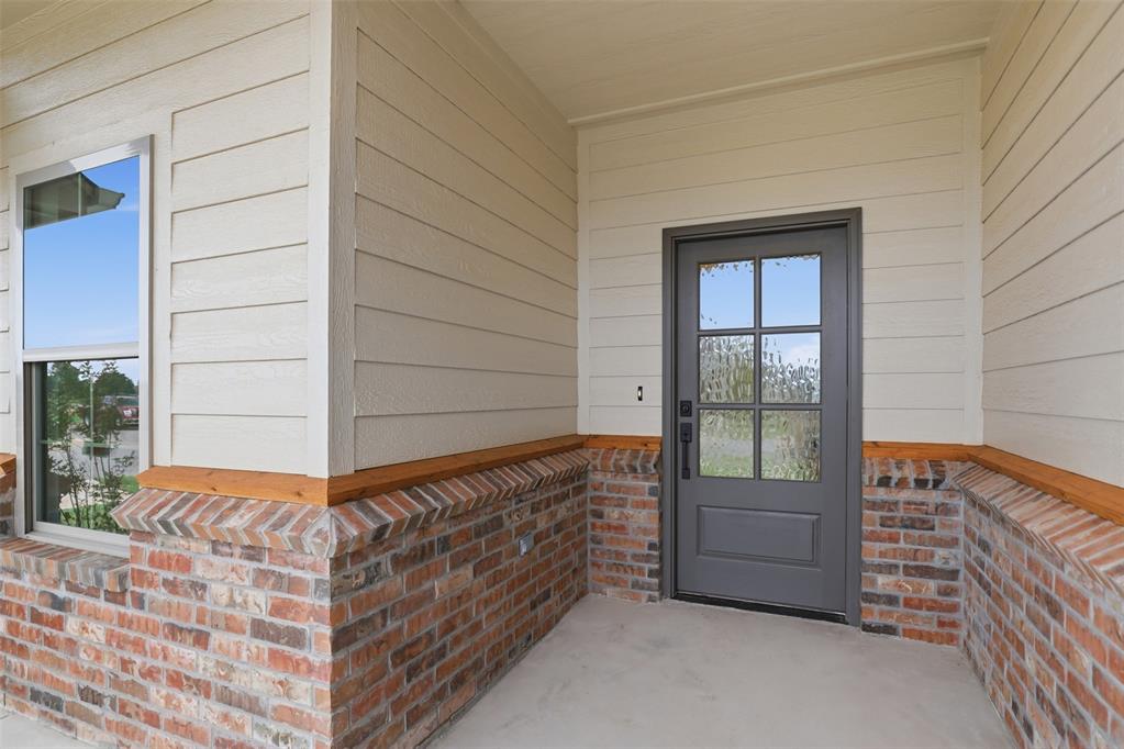 9033 Nw 74th Street Property Photo 4