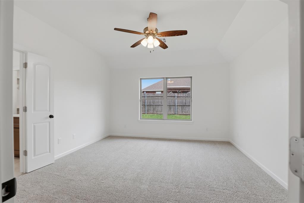 9033 Nw 74th Street Property Photo 15