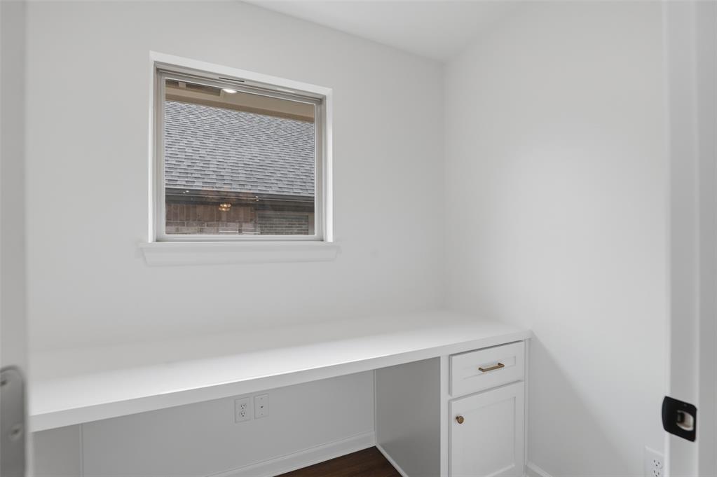 9033 Nw 74th Street Property Photo 26