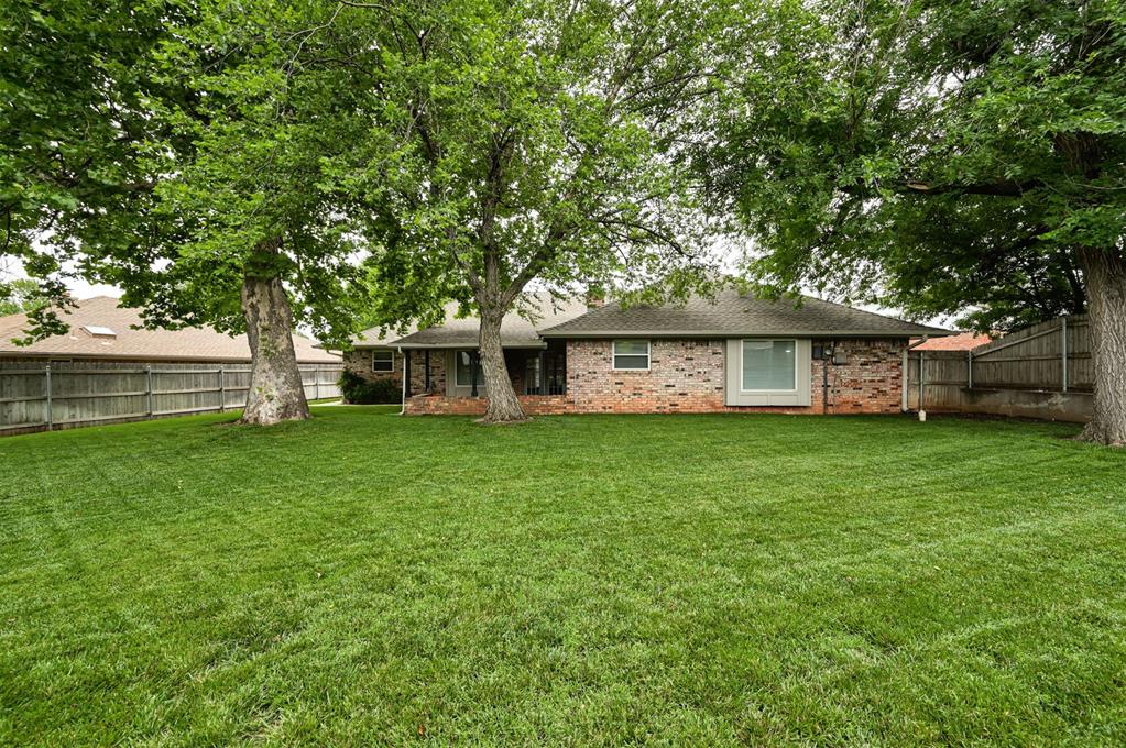 6409 N College Avenue Property Photo 6