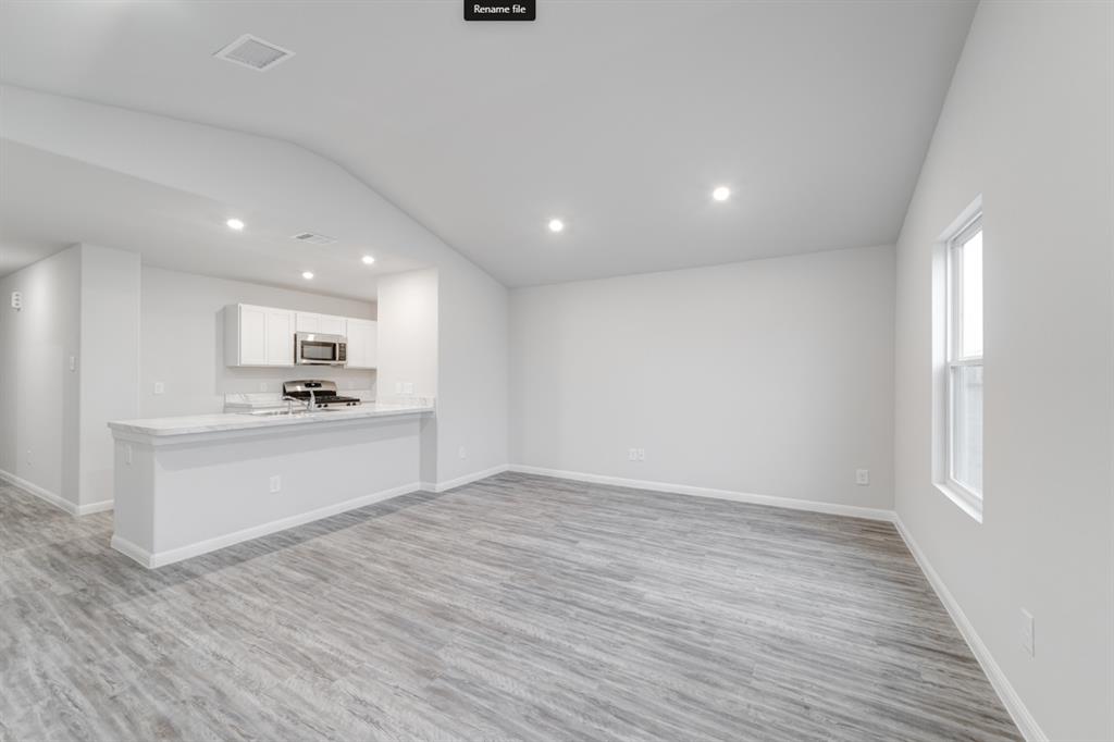 2015 Valley View Lane Property Photo 5