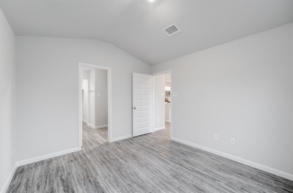 2015 Valley View Lane Property Photo 6