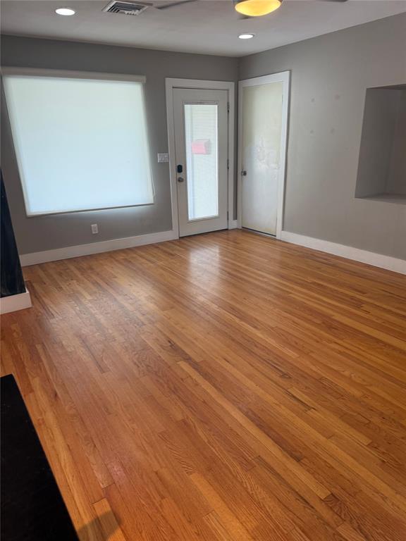 1215 Westlawn Drive Property Photo 3