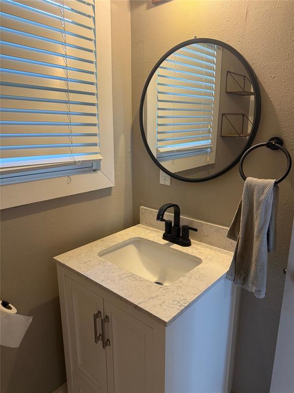 1215 Westlawn Drive Property Photo 13