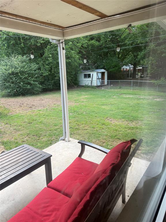 1215 Westlawn Drive Property Photo 16