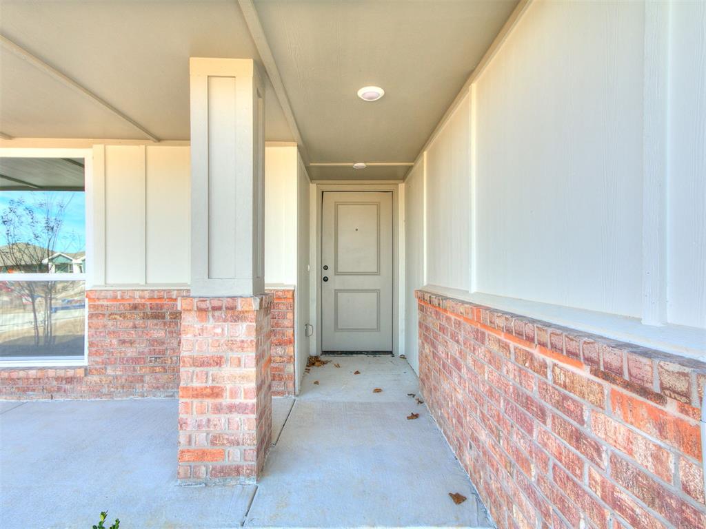 20648 Brush Creek Boulevard Property Photo 6