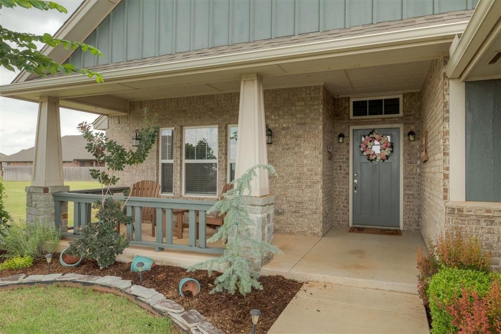 18500 Summer Grove Avenue Property Photo 3