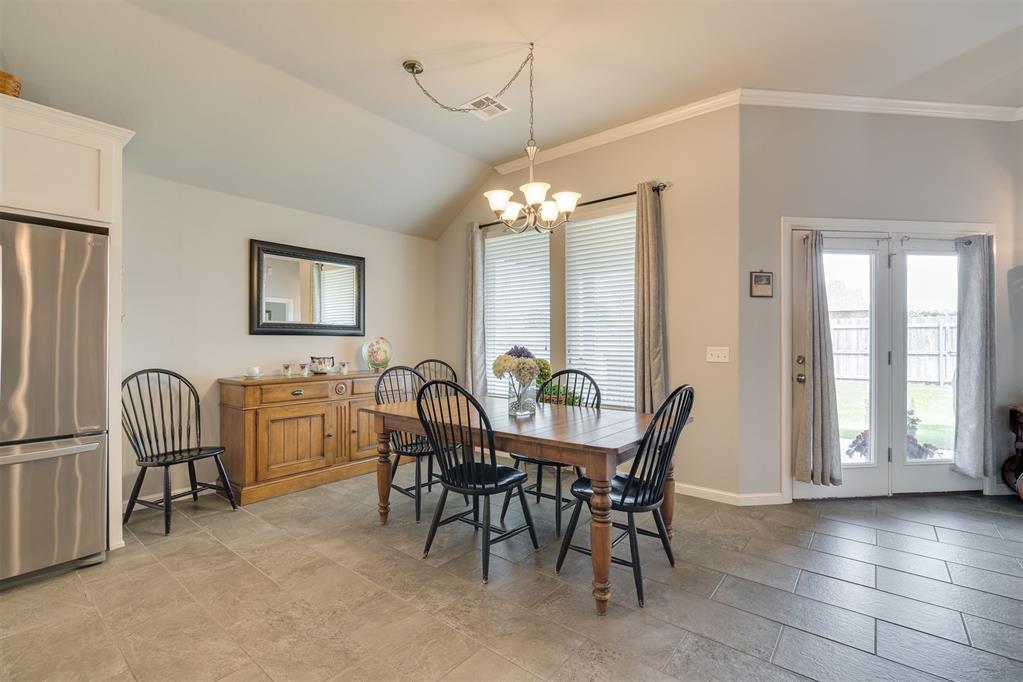 18500 Summer Grove Avenue Property Photo 15