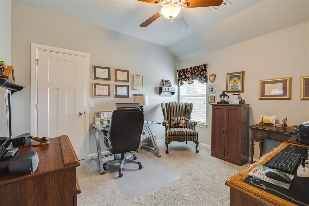 18500 Summer Grove Avenue Property Photo 23