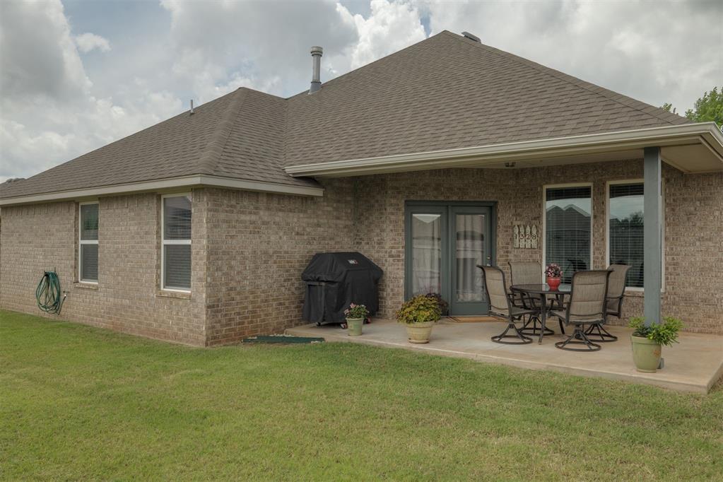 18500 Summer Grove Avenue Property Photo 29