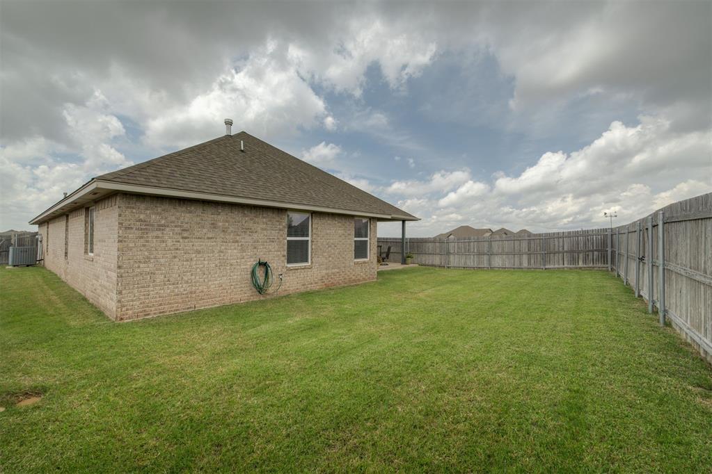 18500 Summer Grove Avenue Property Photo 30