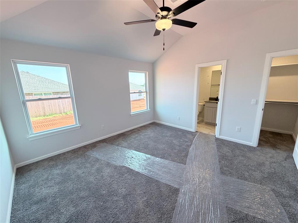 3024 Nw 196th Street Property Photo 6
