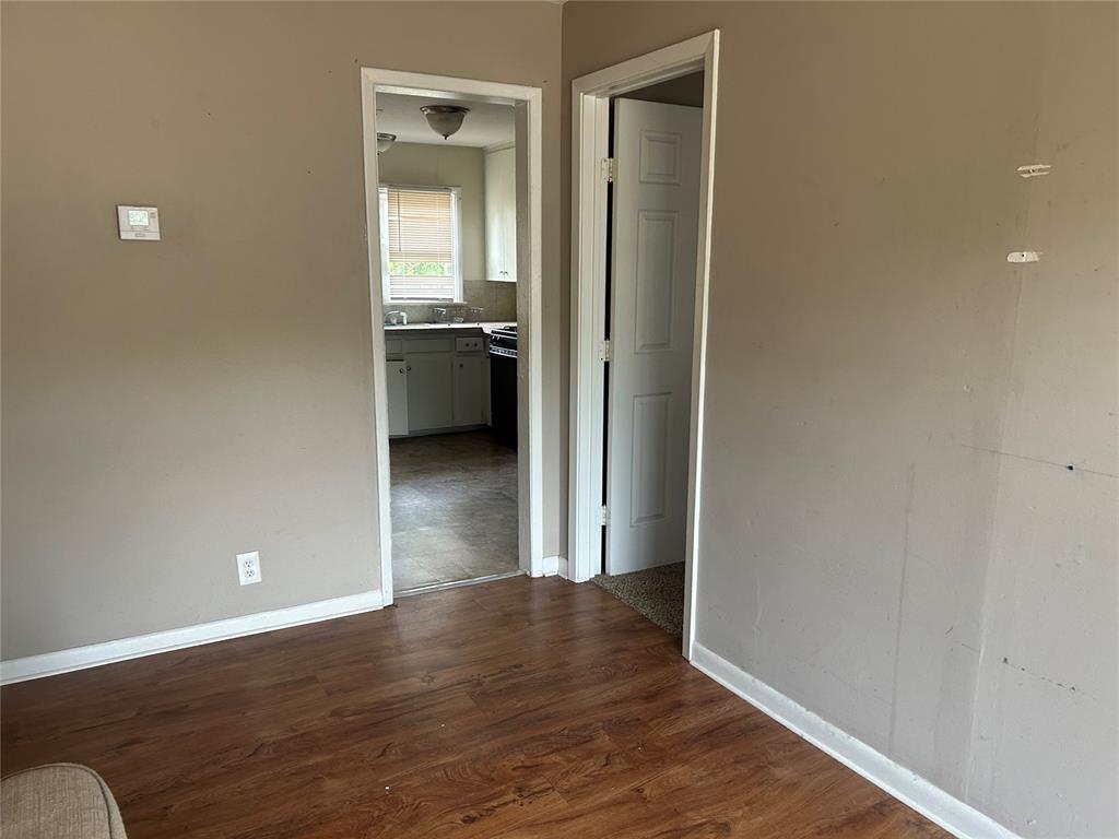 1012 N Locust Lane Property Photo 11