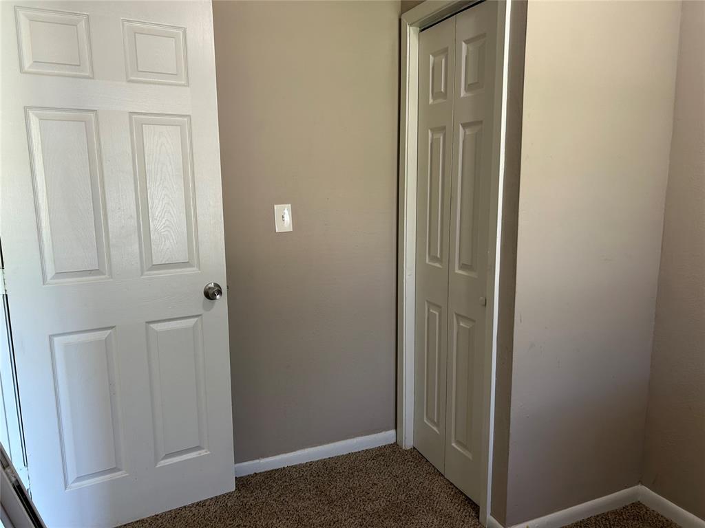 1012 N Locust Lane Property Photo 21