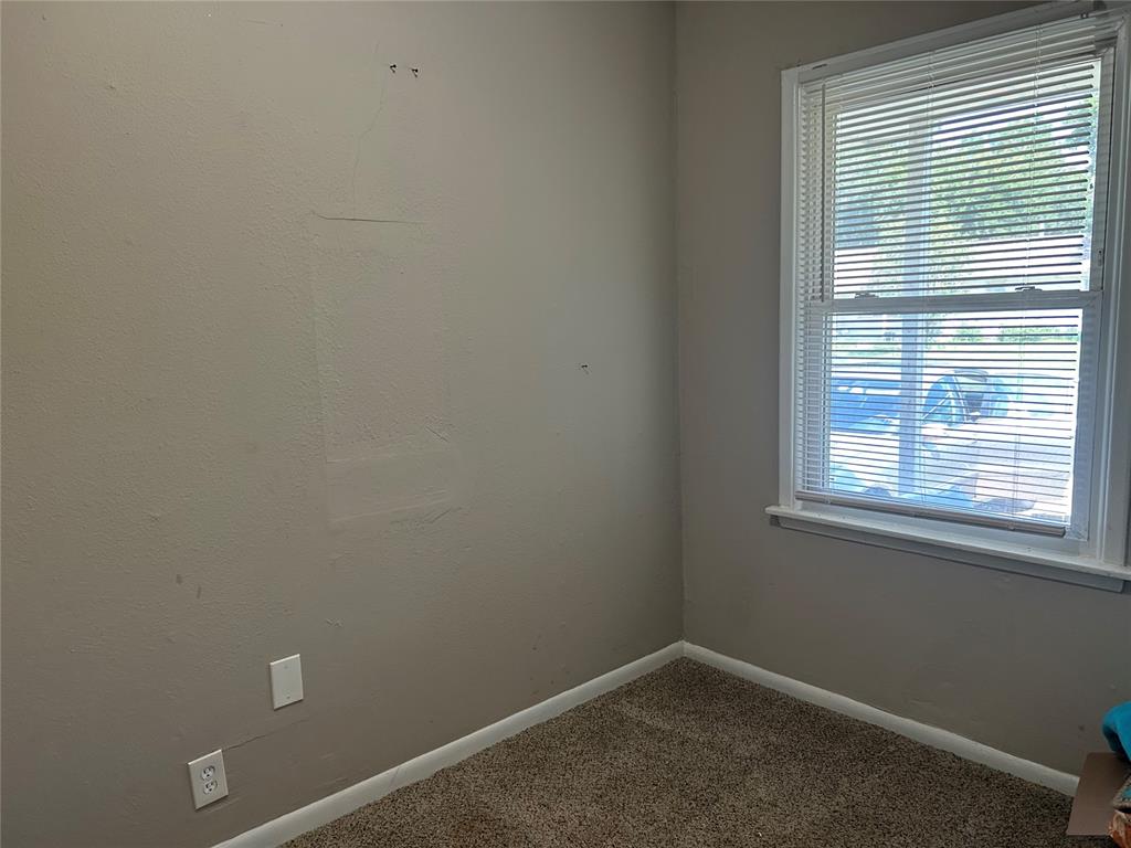 1012 N Locust Lane Property Photo 22
