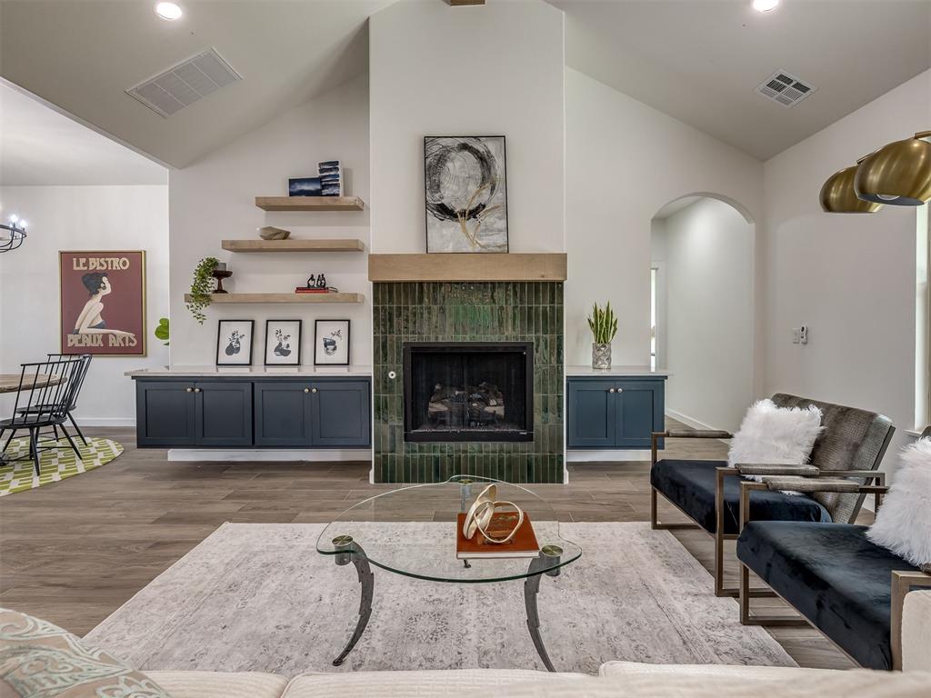 10925 Sandstone Ridge Way Property Photo 8
