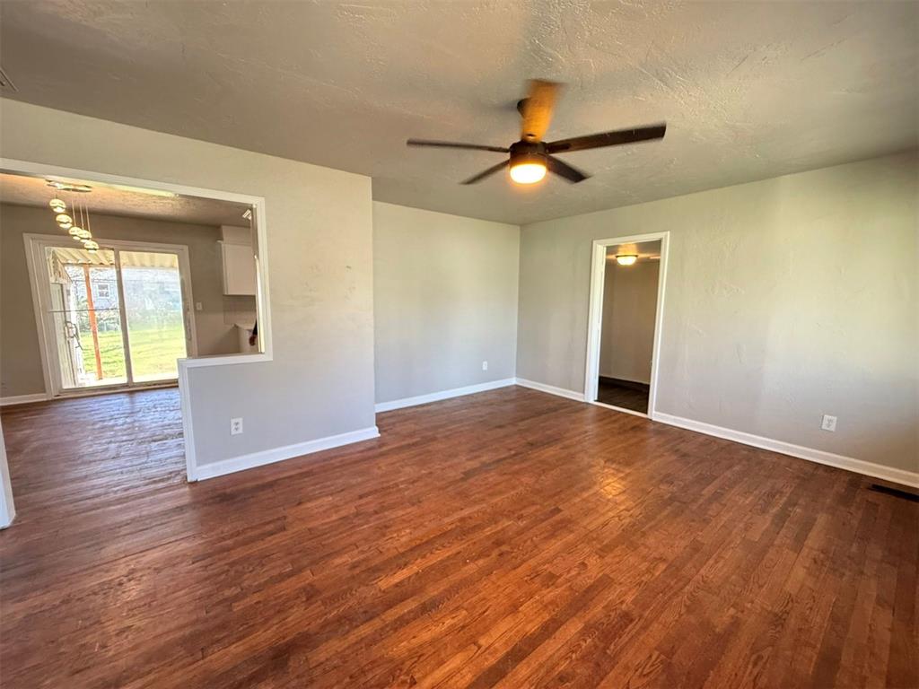 532 Showalter Drive Property Photo 2