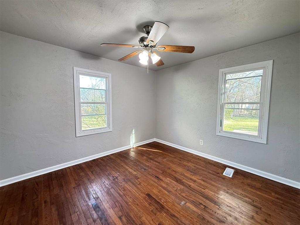 532 Showalter Drive Property Photo 8