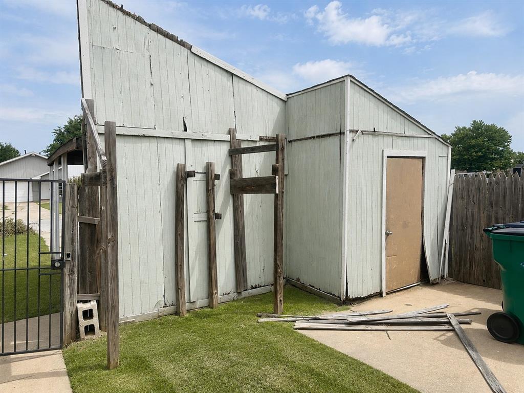 828 Nw 113th Street Property Photo 6