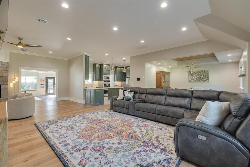 2503 Walnut Road Property Photo 12