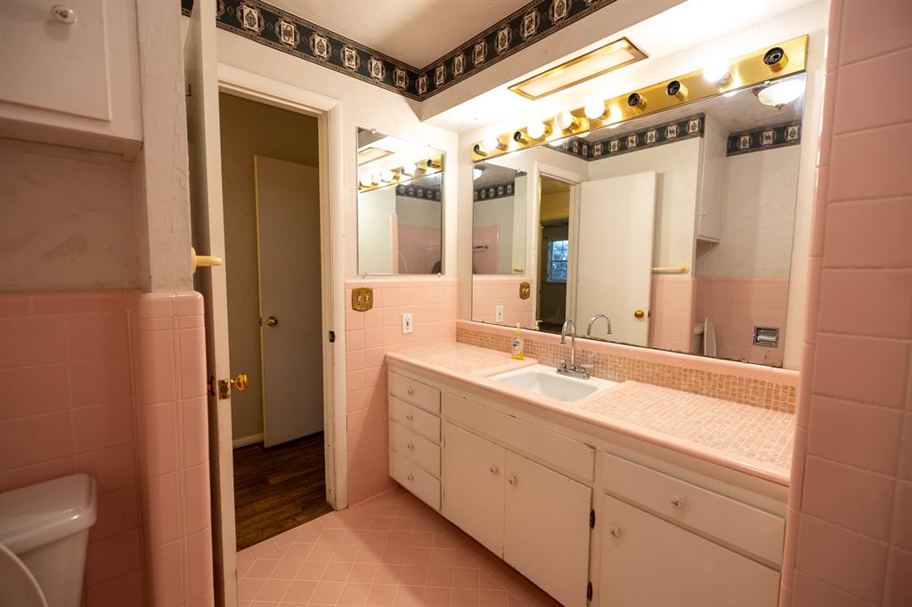 3813 Nw 66th Street Property Photo 20