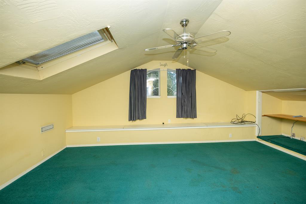 3813 Nw 66th Street Property Photo 38