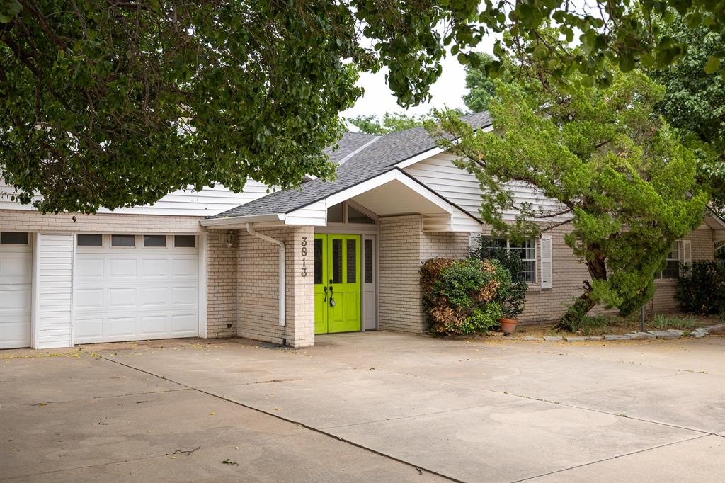 3813 Nw 66th Street Property Photo 44