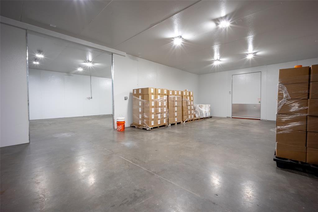425 W Airport Road Property Photo 15