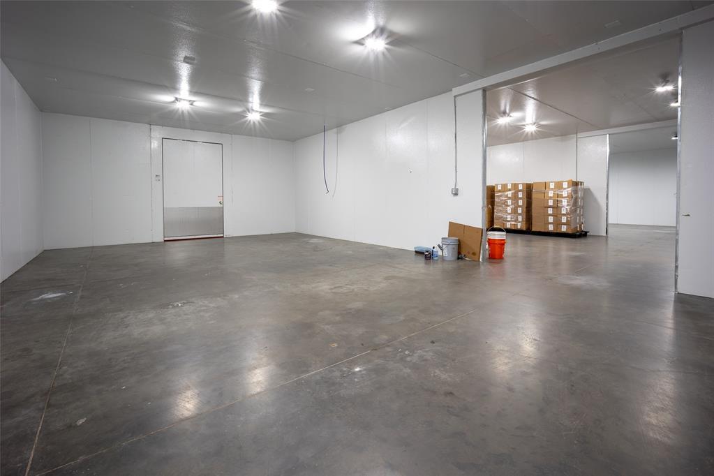 425 W Airport Road Property Photo 16