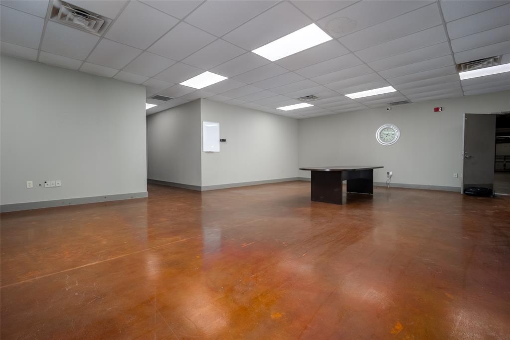 425 W Airport Road Property Photo 26