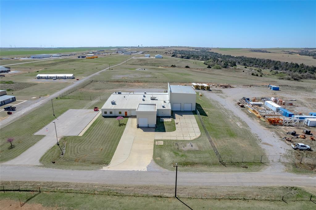 425 W Airport Road Property Photo 32