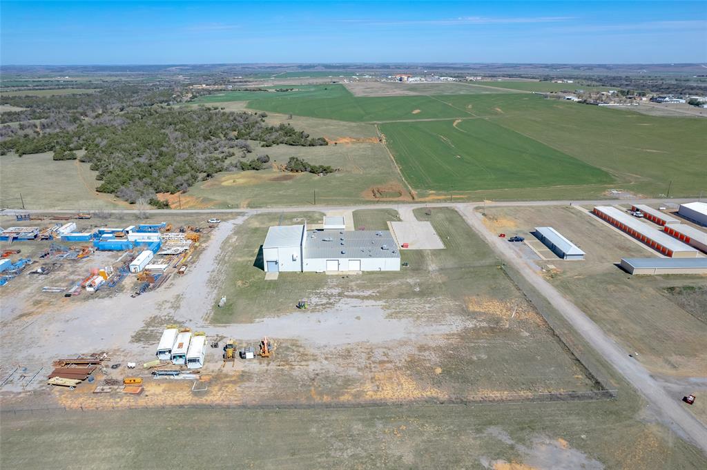 425 W Airport Road Property Photo 40