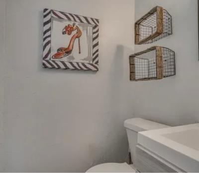 809 Englewood Road Property Photo 15