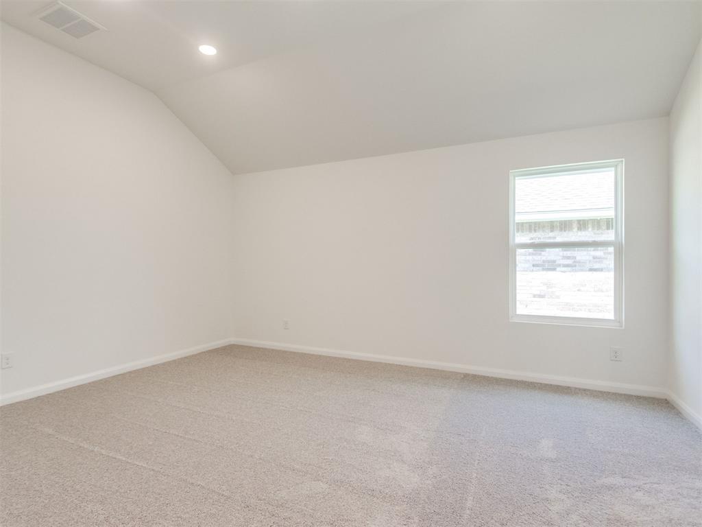 920 Hazy Brook Circle Property Photo 17